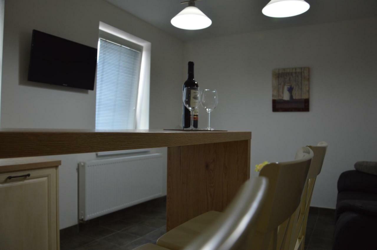 Apartmány Charlie Bešeňová Exterior foto