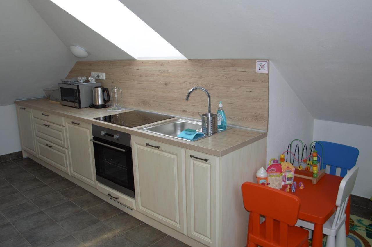 Apartmány Charlie Bešeňová Exterior foto