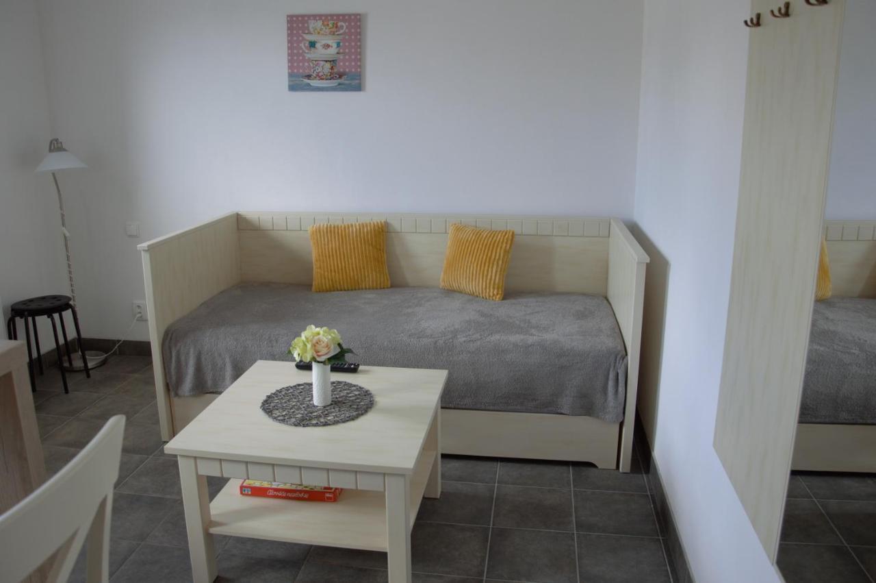 Apartmány Charlie Bešeňová Exterior foto
